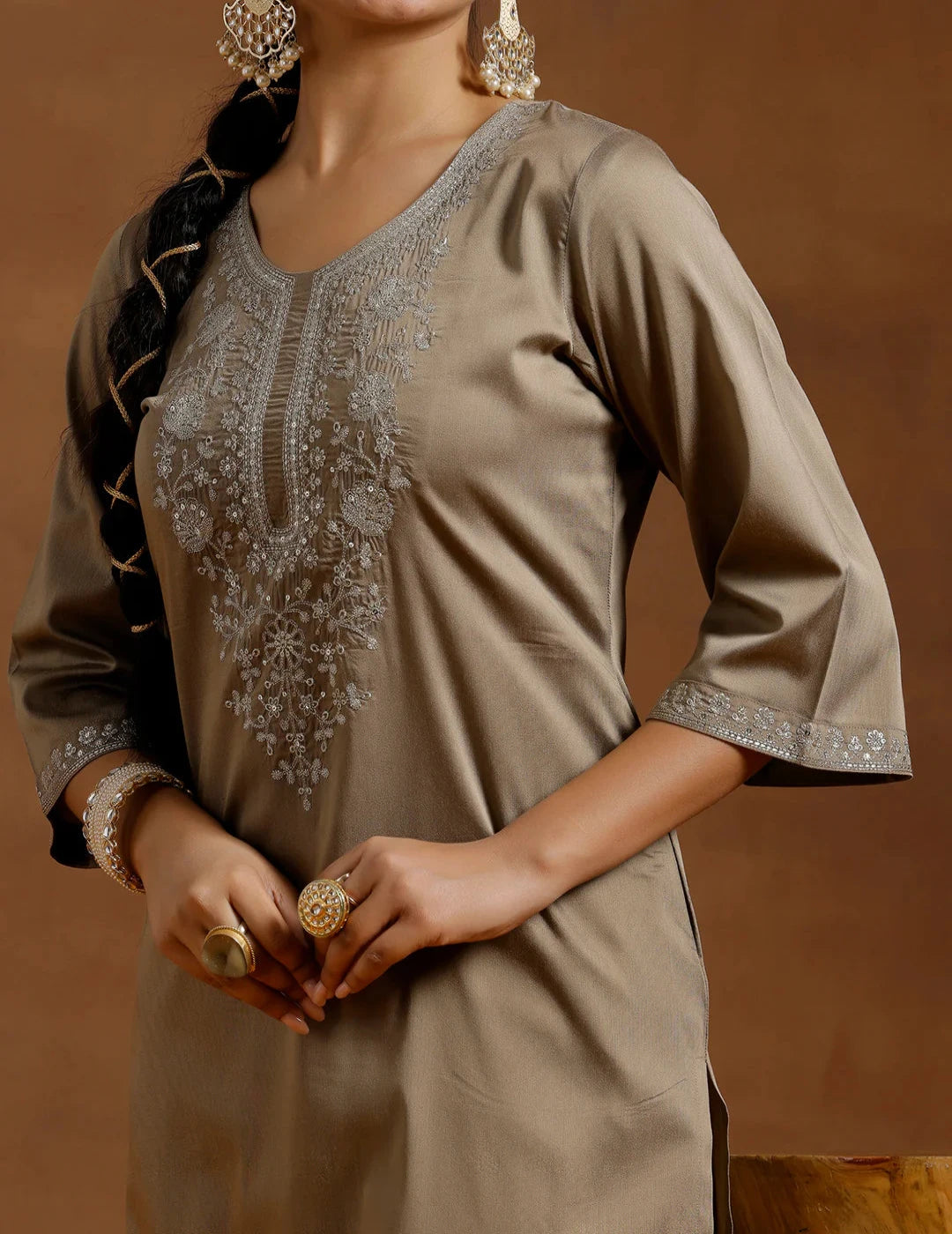 Ethnic Motifs Embroidered straight Sequinned Kurta Set