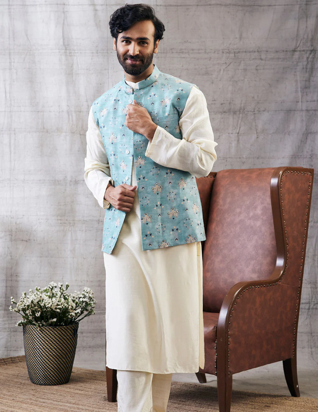 Sarouk Printed Bundi With Kurta Set