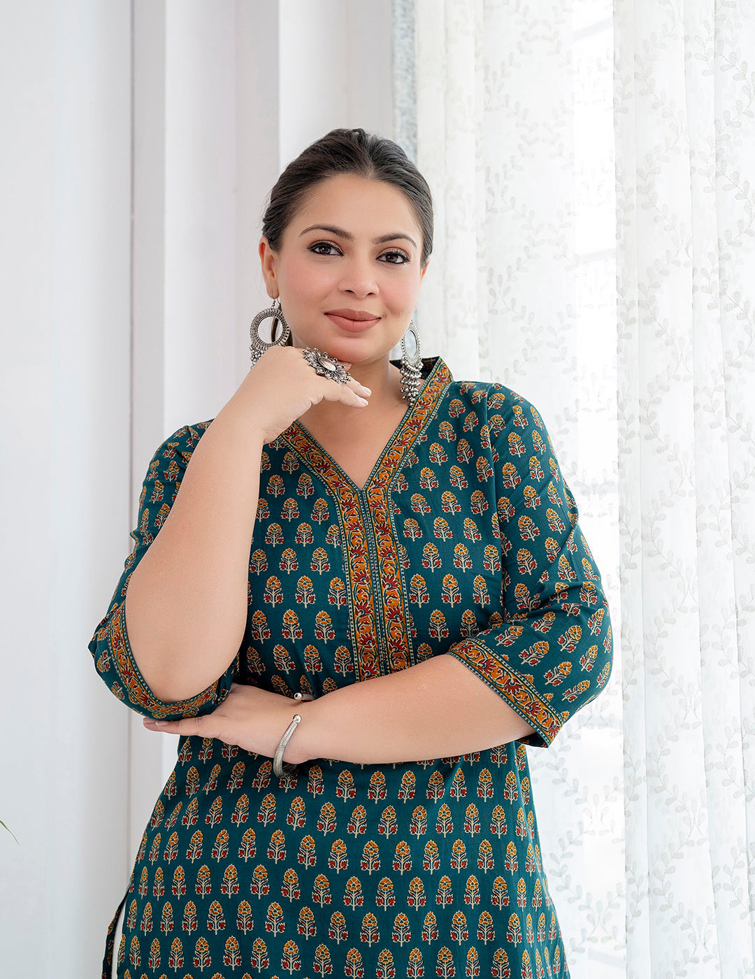 Floral Printed V-Neck Cotton Straight Kurta