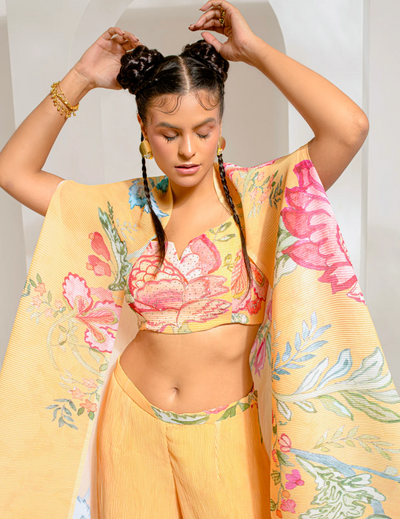 Chrome Yellow Cape Set