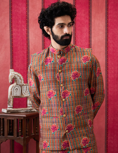Adah Embroidered Bundi With Kurta Set