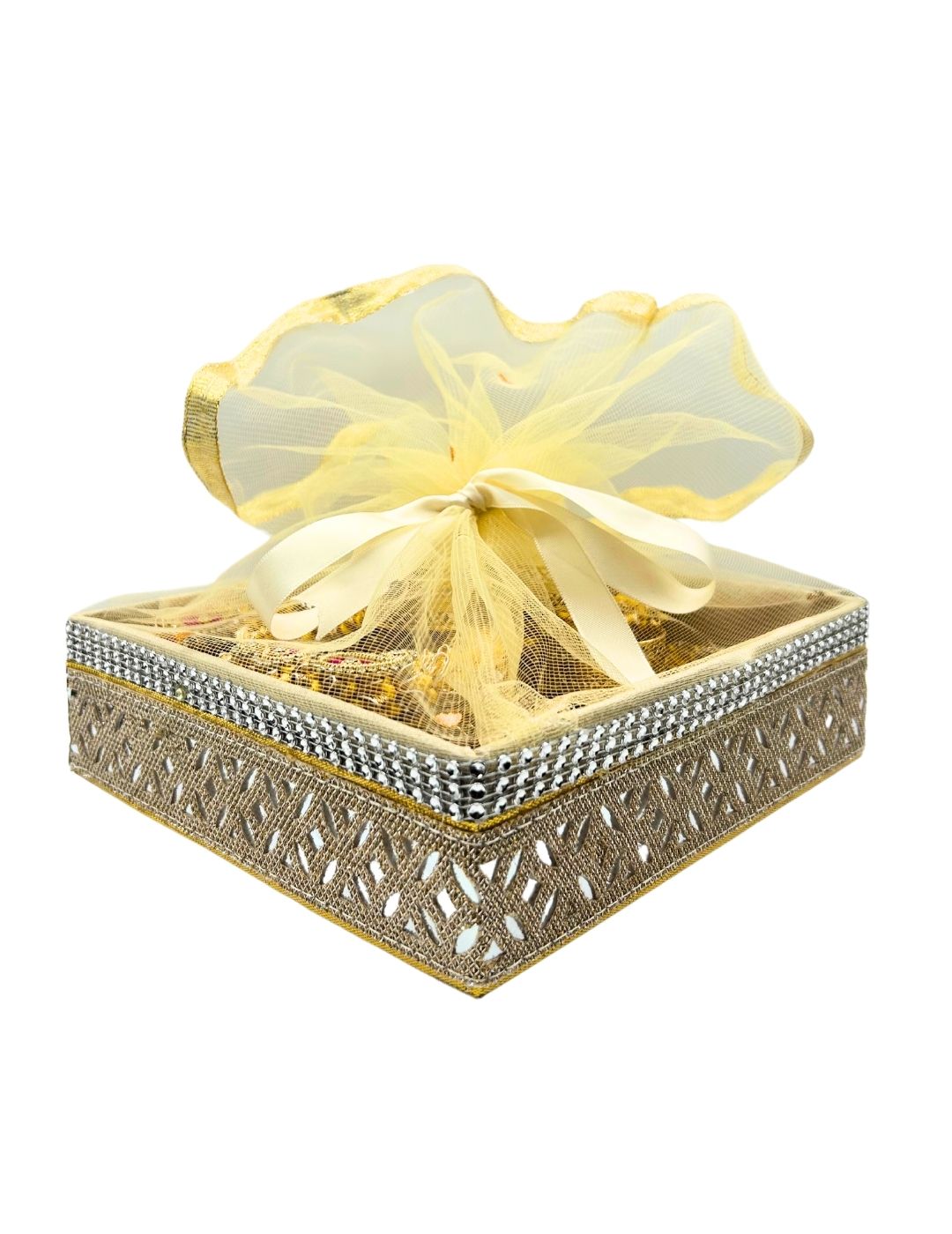 PREMIUM GIFT PACKAGING WITH DIYA, COPPER BOTTLE AND TEA