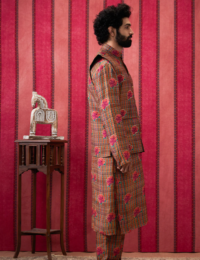 Adah Embroidered Bundi With Kurta Set