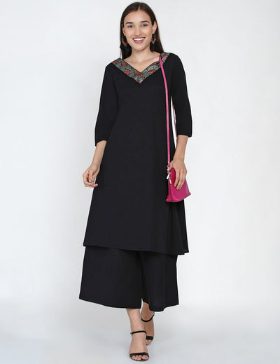 Black V-neck jacquard lace kurta