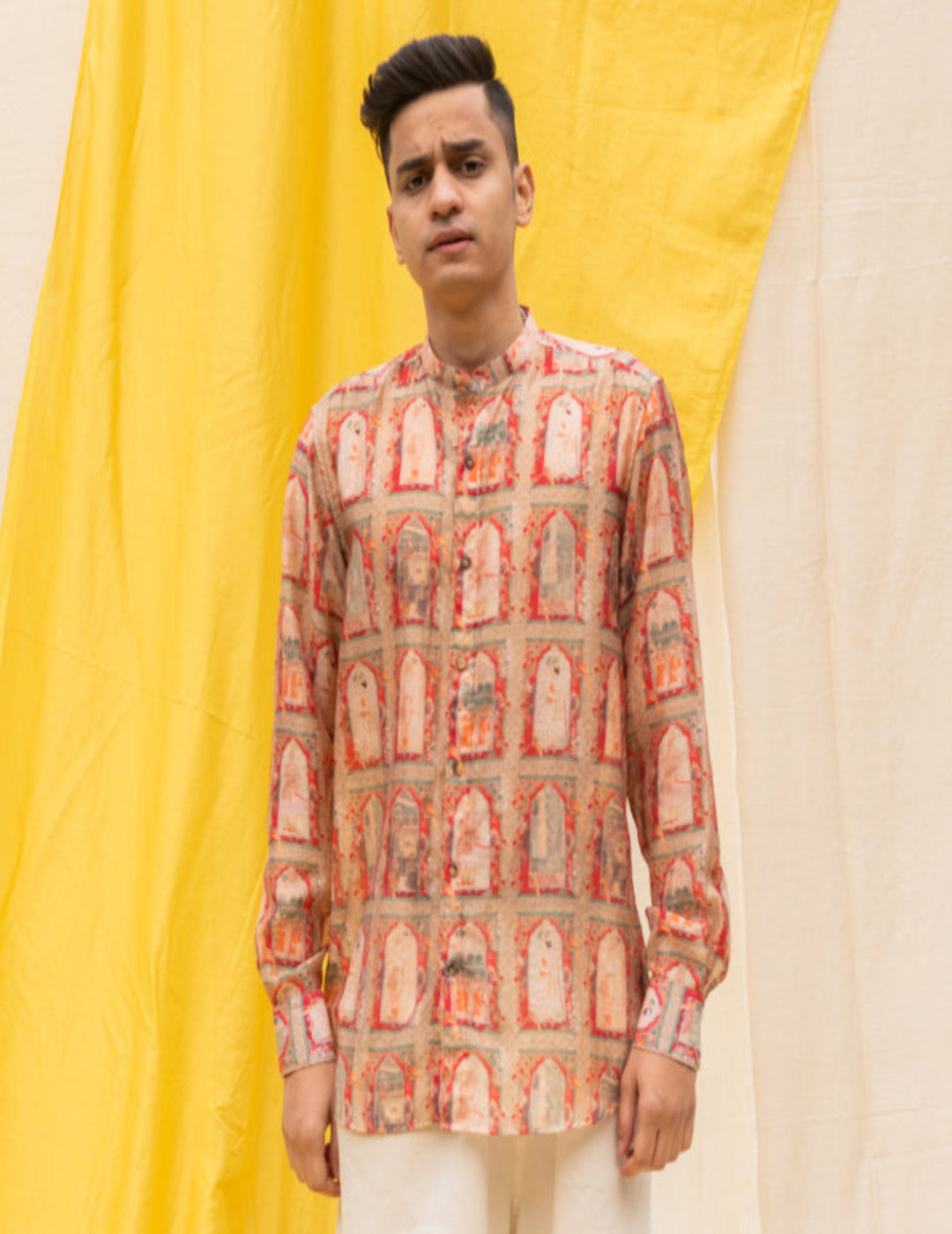 粉色 &amp; 金色 Cape Dhoti 套装