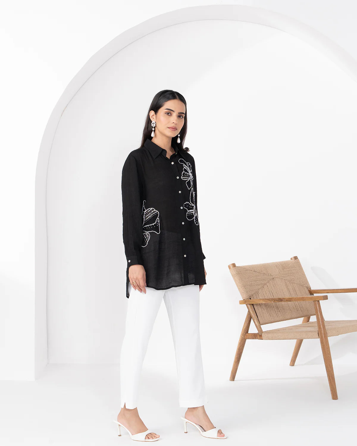 BLACK FLORET CRYSTALLINE SHIRT