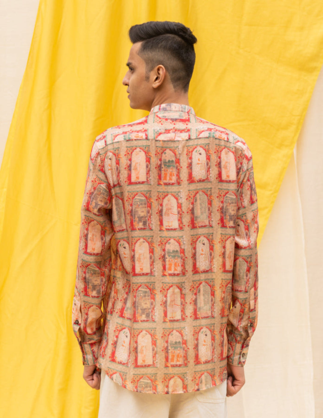 粉色 &amp; 金色 Cape Dhoti 套装
