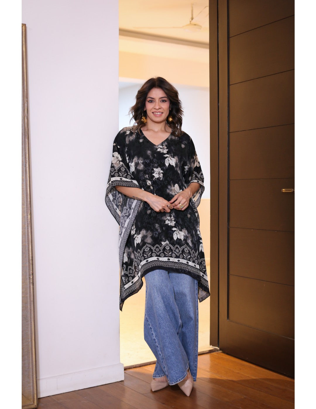 Black & Beige Bloom Kaftan