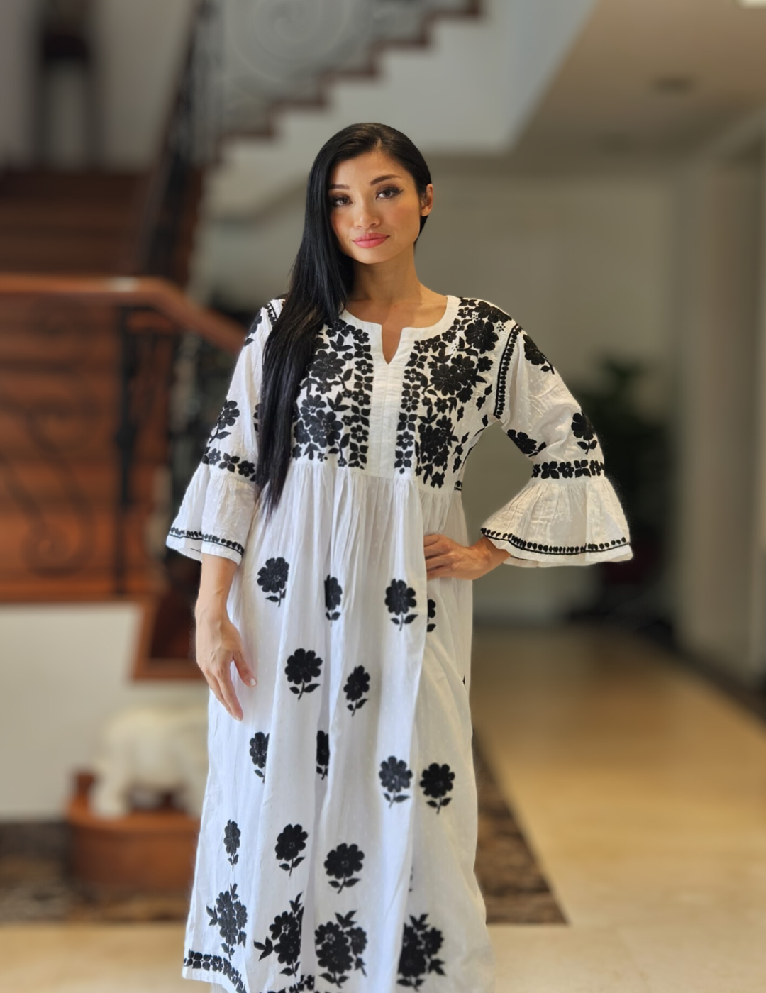 白色 Chikankari Kurti