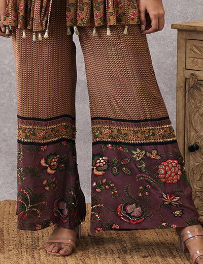 粉色 &amp; 金色 Cape Dhoti 套装