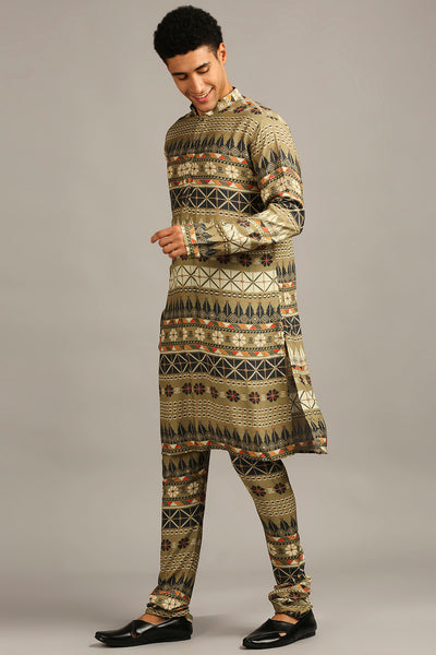 Tiraz Printed Kurta Set