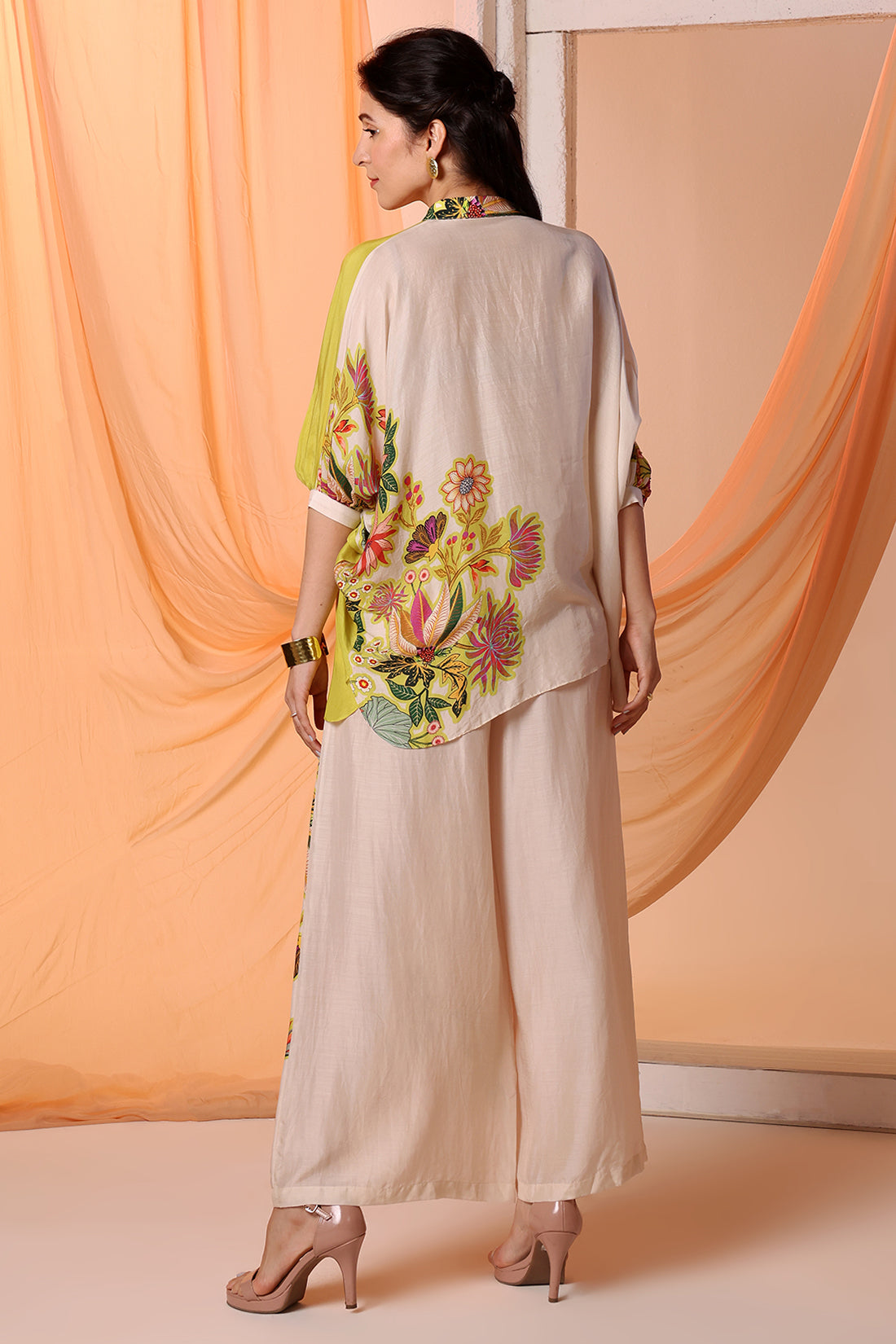 Aarani Rimmer Aarani Embellished Co-Ord Set - Buy Indian Wear Singapore β Studio J Shop