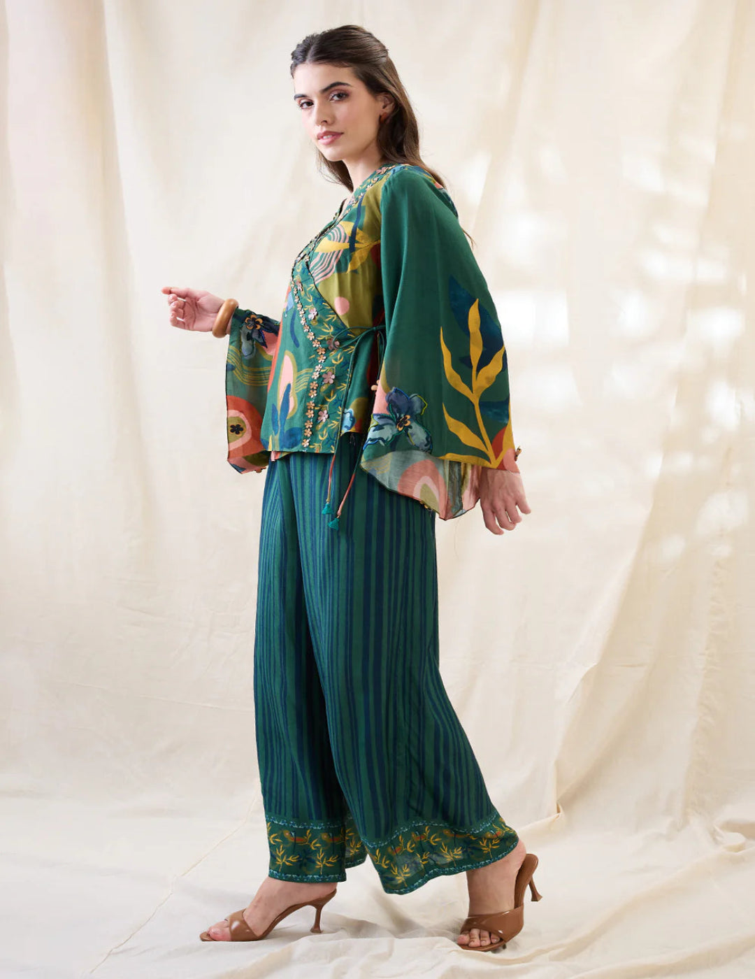 Aarani Rimmer Aarani Embellished Co-Ord Set - Buy Indian Wear Singapore β Studio J Shop