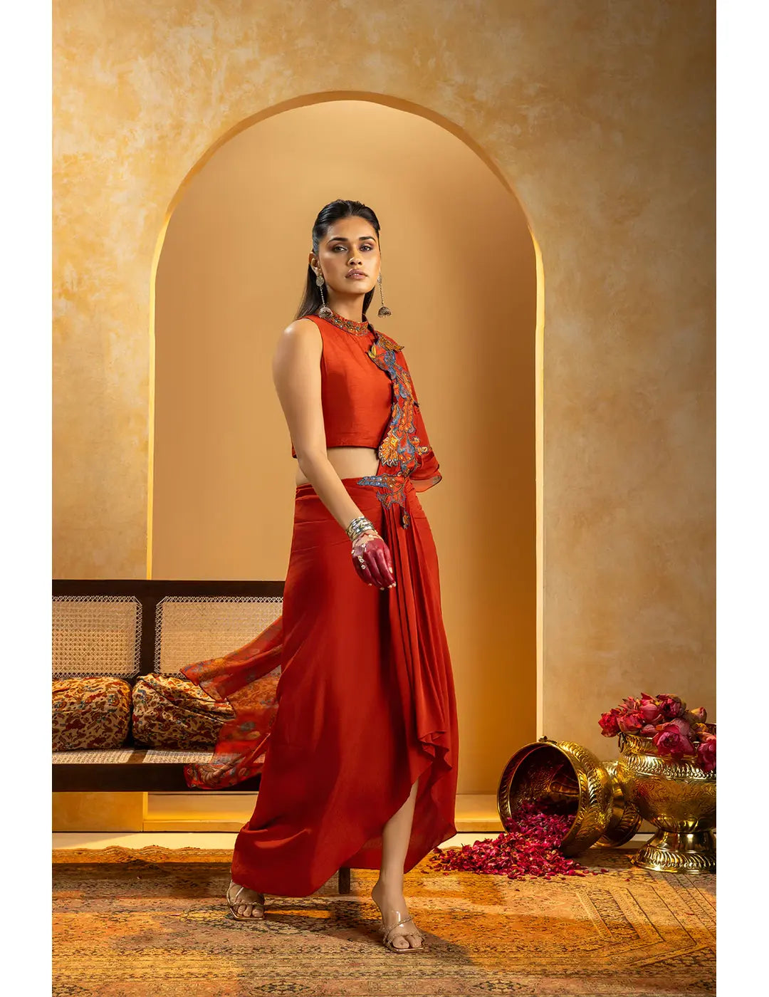 粉色 &amp; 金色 Cape Dhoti 套装