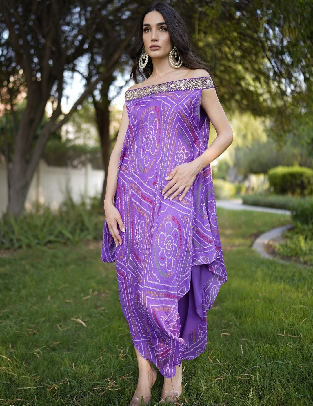 Off-Shoulder Purple Bandhani Set