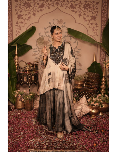 The Boozy Button Gajar Ka Halwa Black Cotton Silk Kurta Pant Dupatta