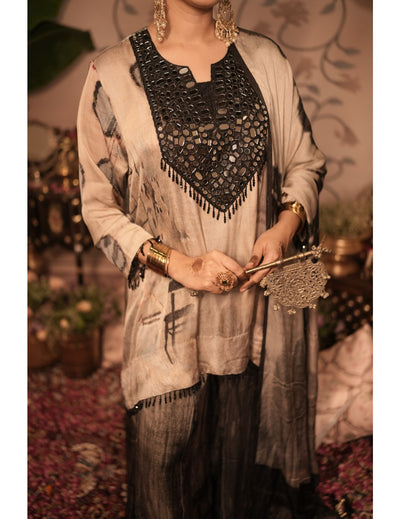 The Boozy Button Gajar Ka Halwa Black Cotton Silk Kurta Pant Dupatta