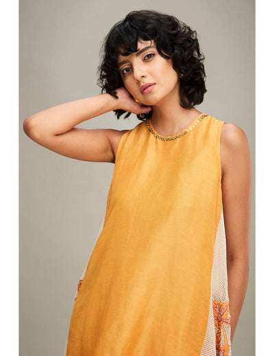 粉色 &amp; 金色 Cape Dhoti 套装