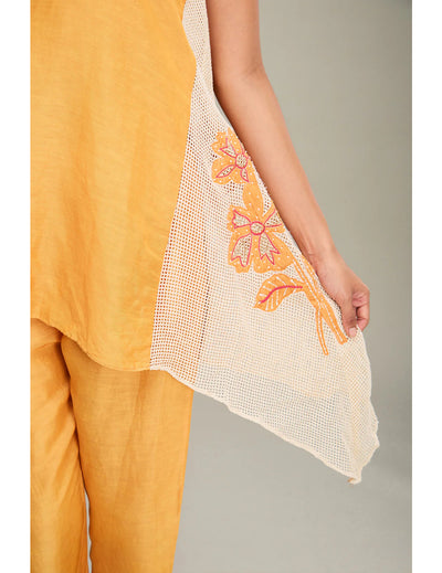 粉色 &amp; 金色 Cape Dhoti 套装