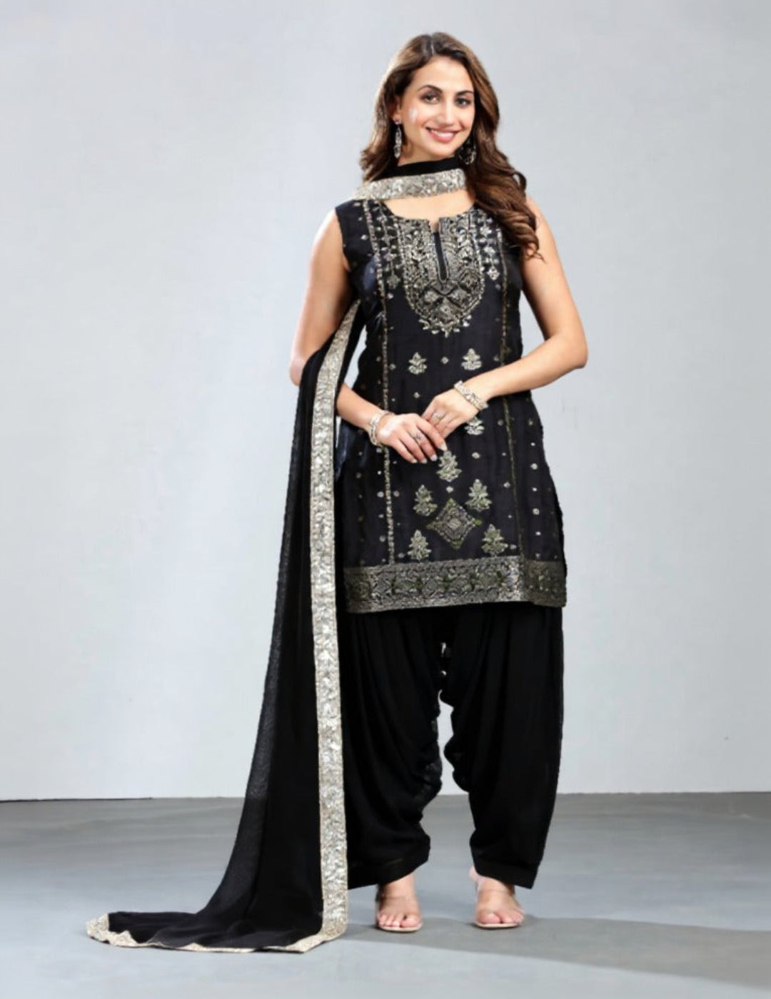 蓝色 Khadi 印花 Sharara 套装