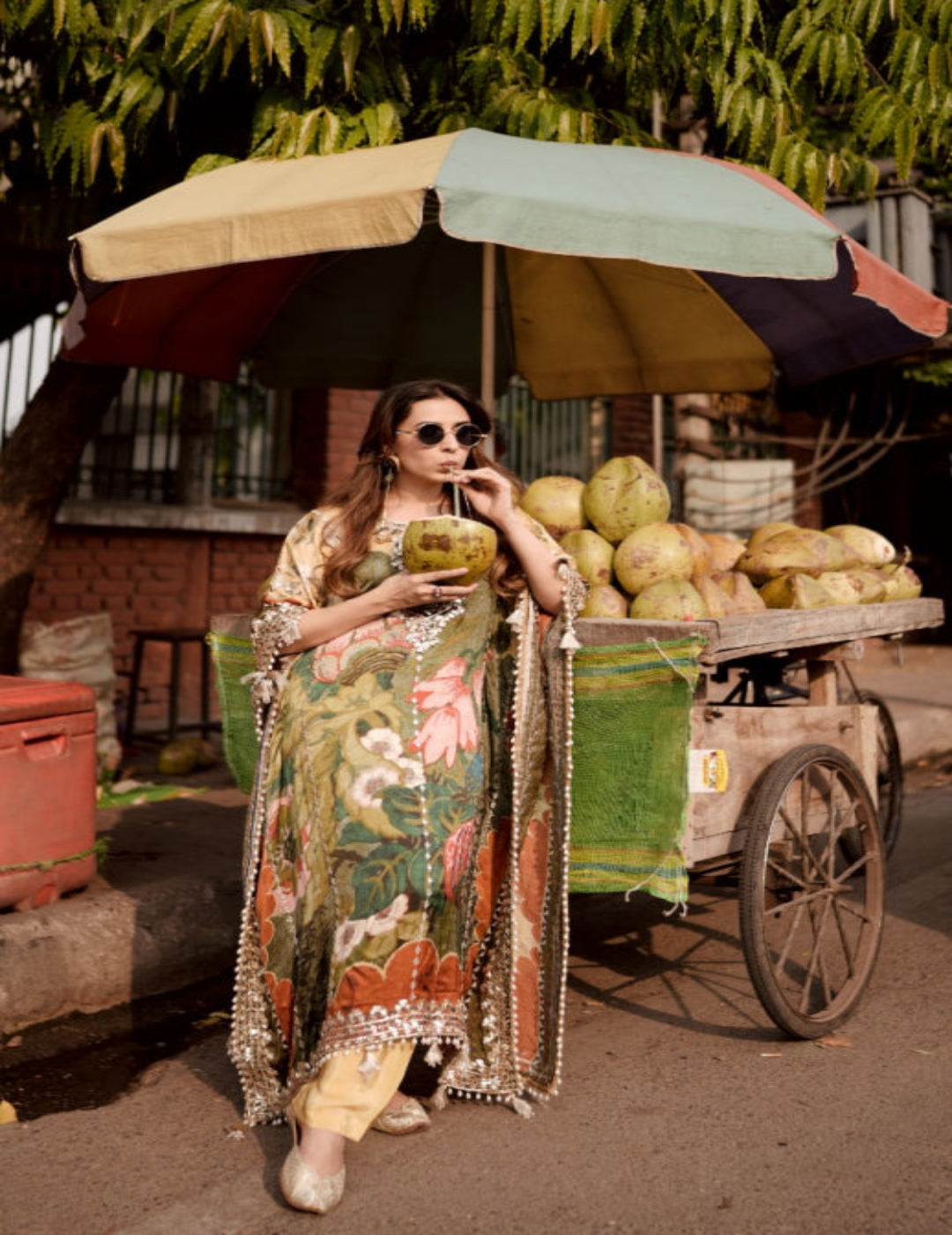 Street Side Nariyal Kaftan